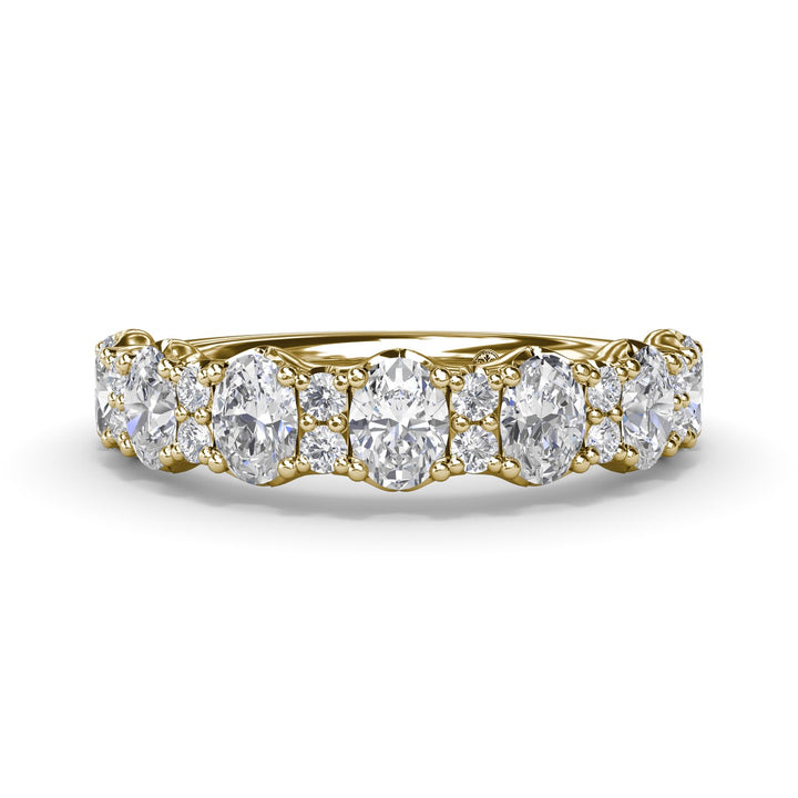 Round Cluster Diamond Ring