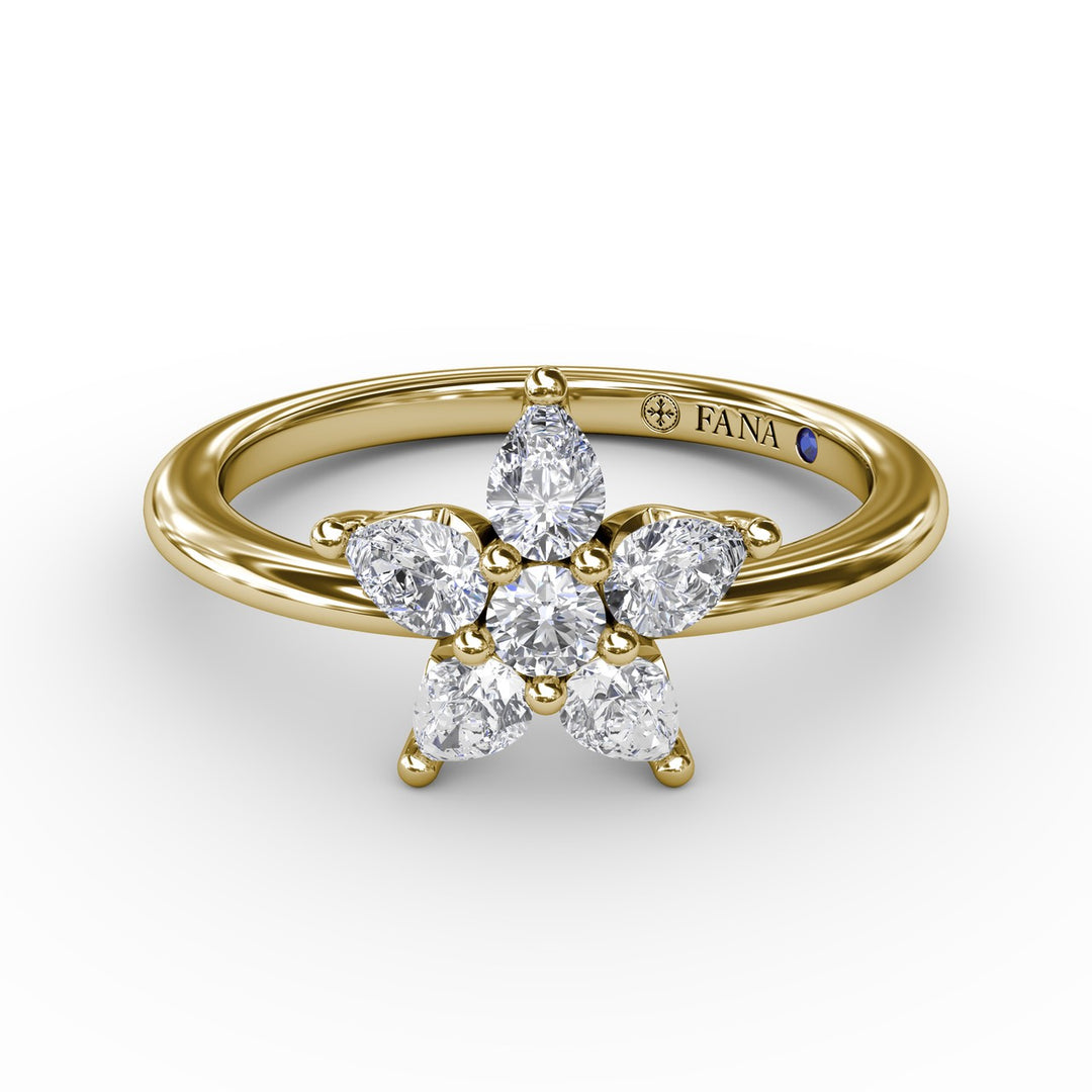 Catalina Diamond Star Ring