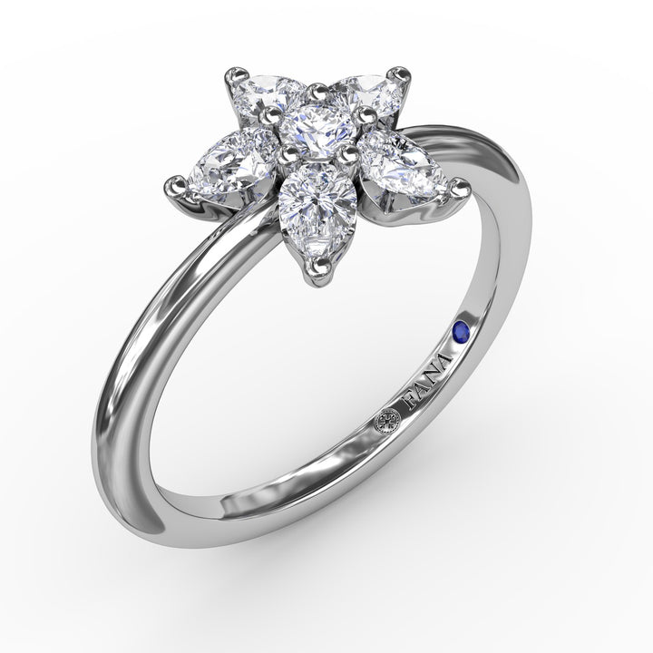 Catalina Diamond Star Ring