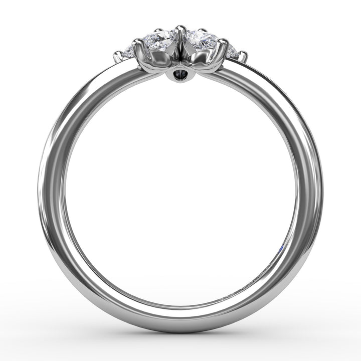 Catalina Diamond Star Ring