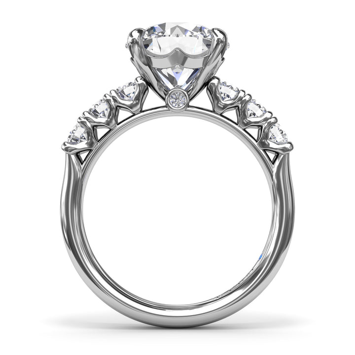 Shimmering Round Diamond Engagement Ring