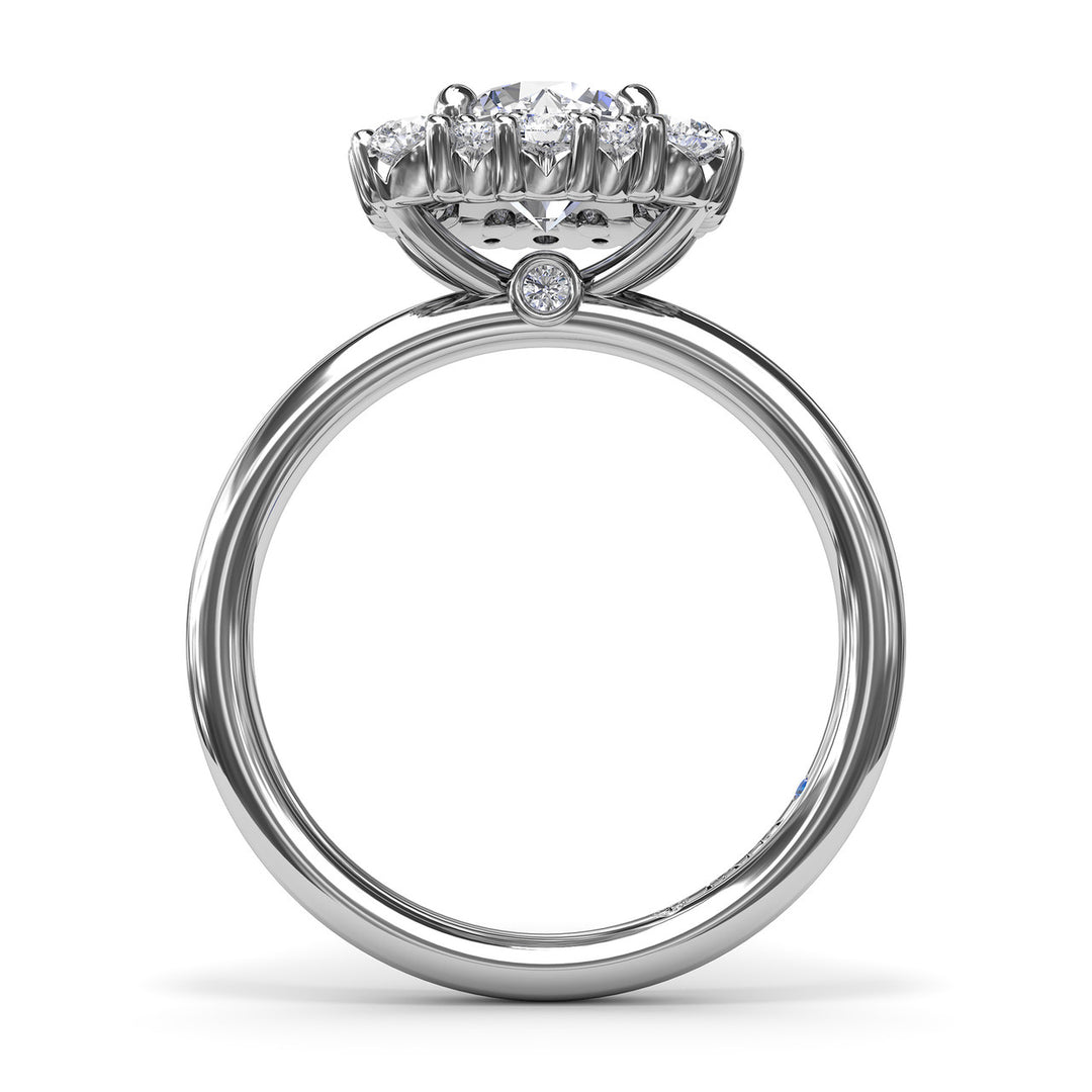 Graduated Diamond Engagement Ring