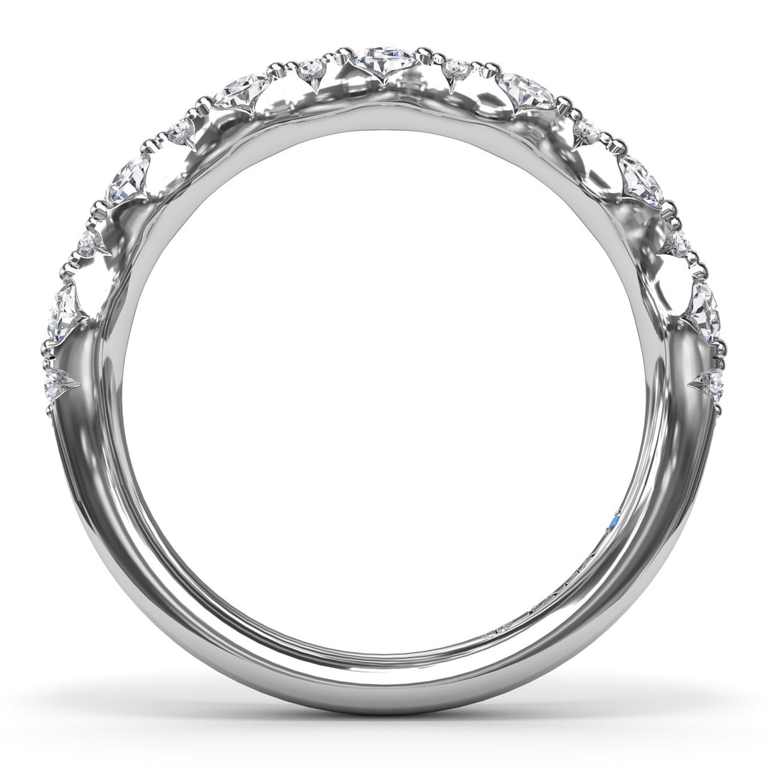 Round Cluster Diamond Ring