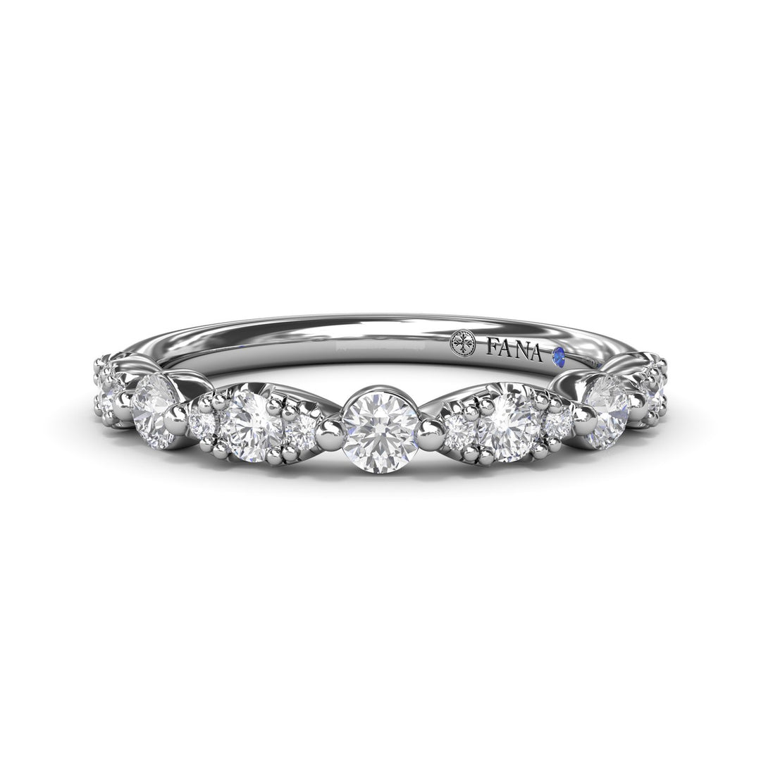 Alternating Marquise and Round Diamond Ring